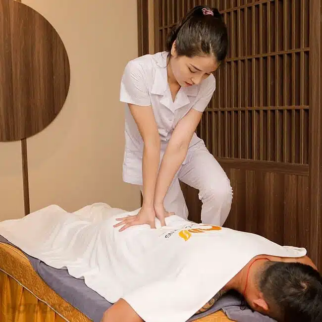 Spa treatments Dubai, therapist massage at home, Professional massage Dubai